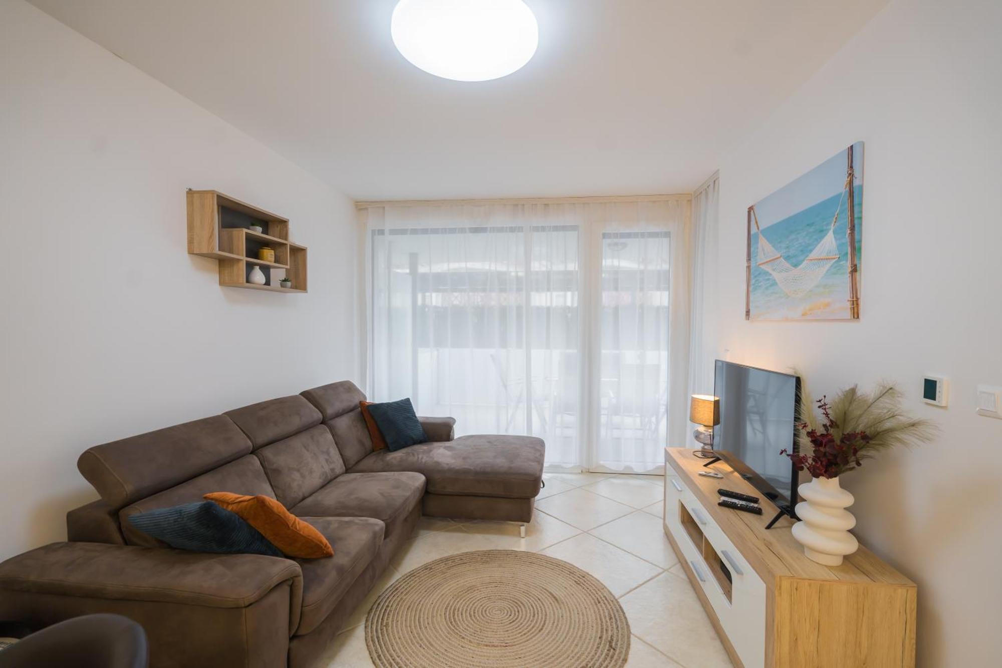 Lellemarine By Bltn Apartmanok Balatonlelle Buitenkant foto