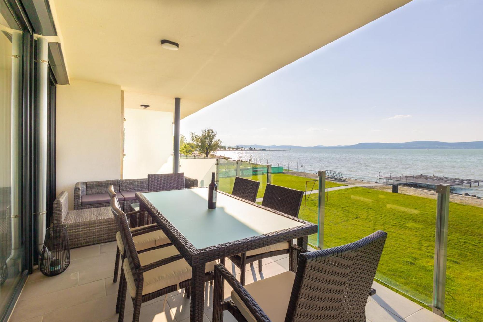 Lellemarine By Bltn Apartmanok Balatonlelle Buitenkant foto