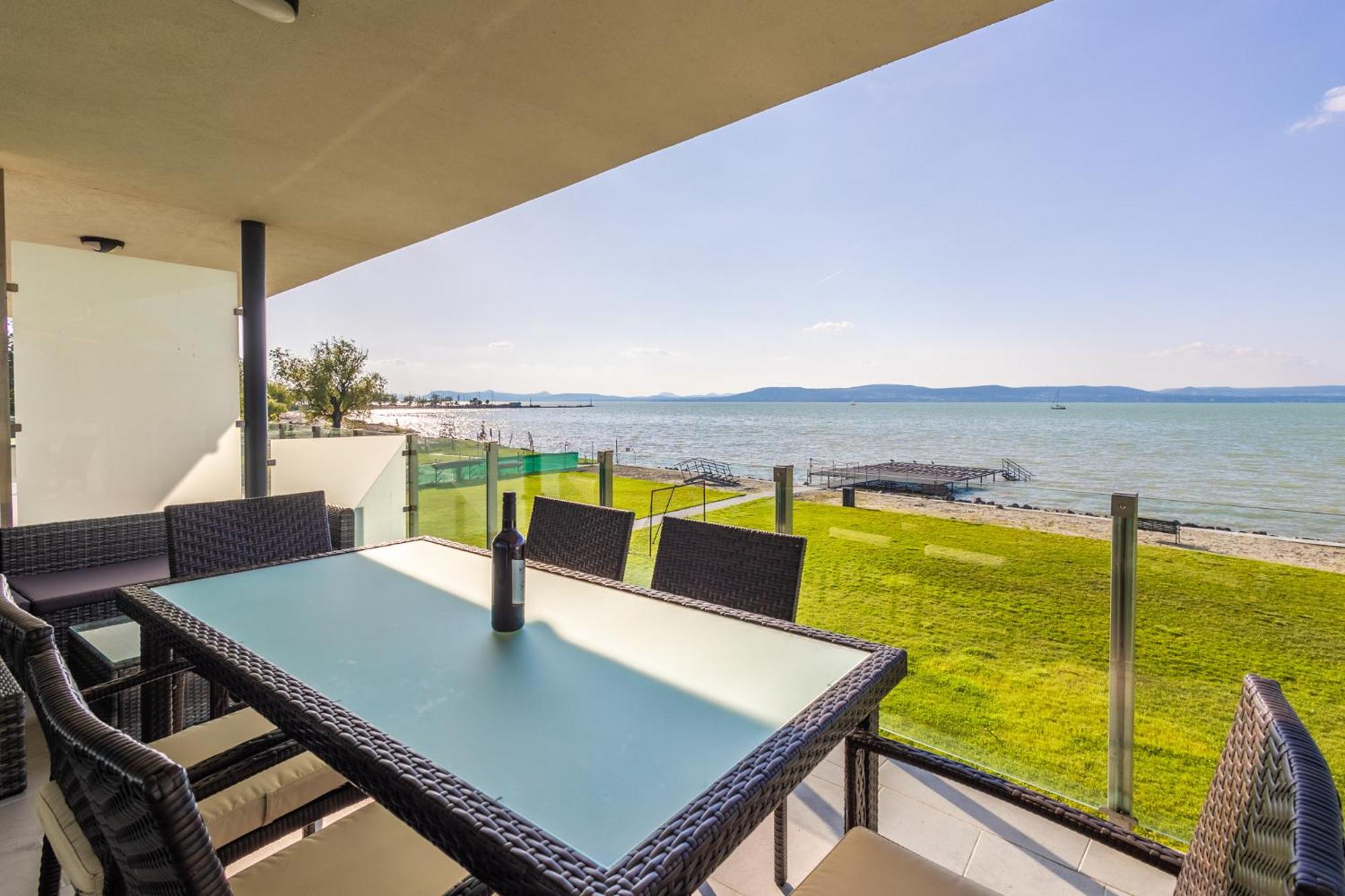 Lellemarine By Bltn Apartmanok Balatonlelle Buitenkant foto